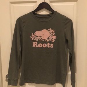 Roots sweater